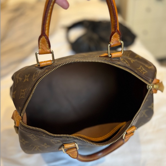 Louis Vuitton Speedy 30 - Picture 4 of 11